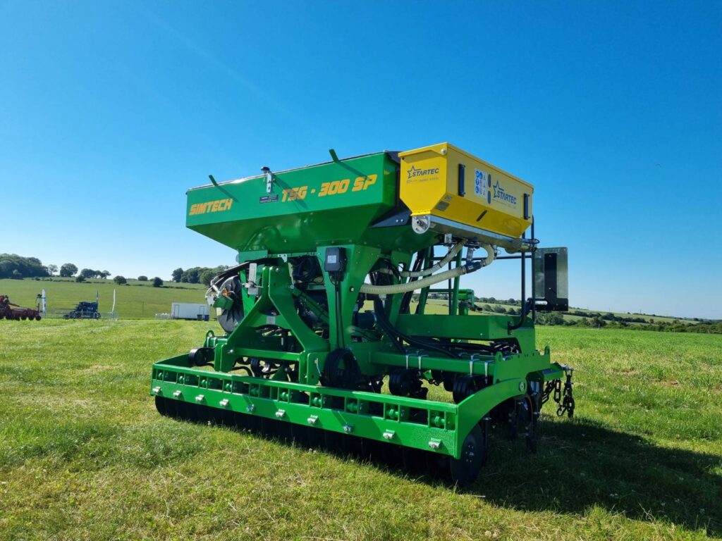 Pneumatic seed drill TS-300SP with uprated frame, larger wheels and Sulky system from those wishing to go a step further from the 3m mechanical grass drill